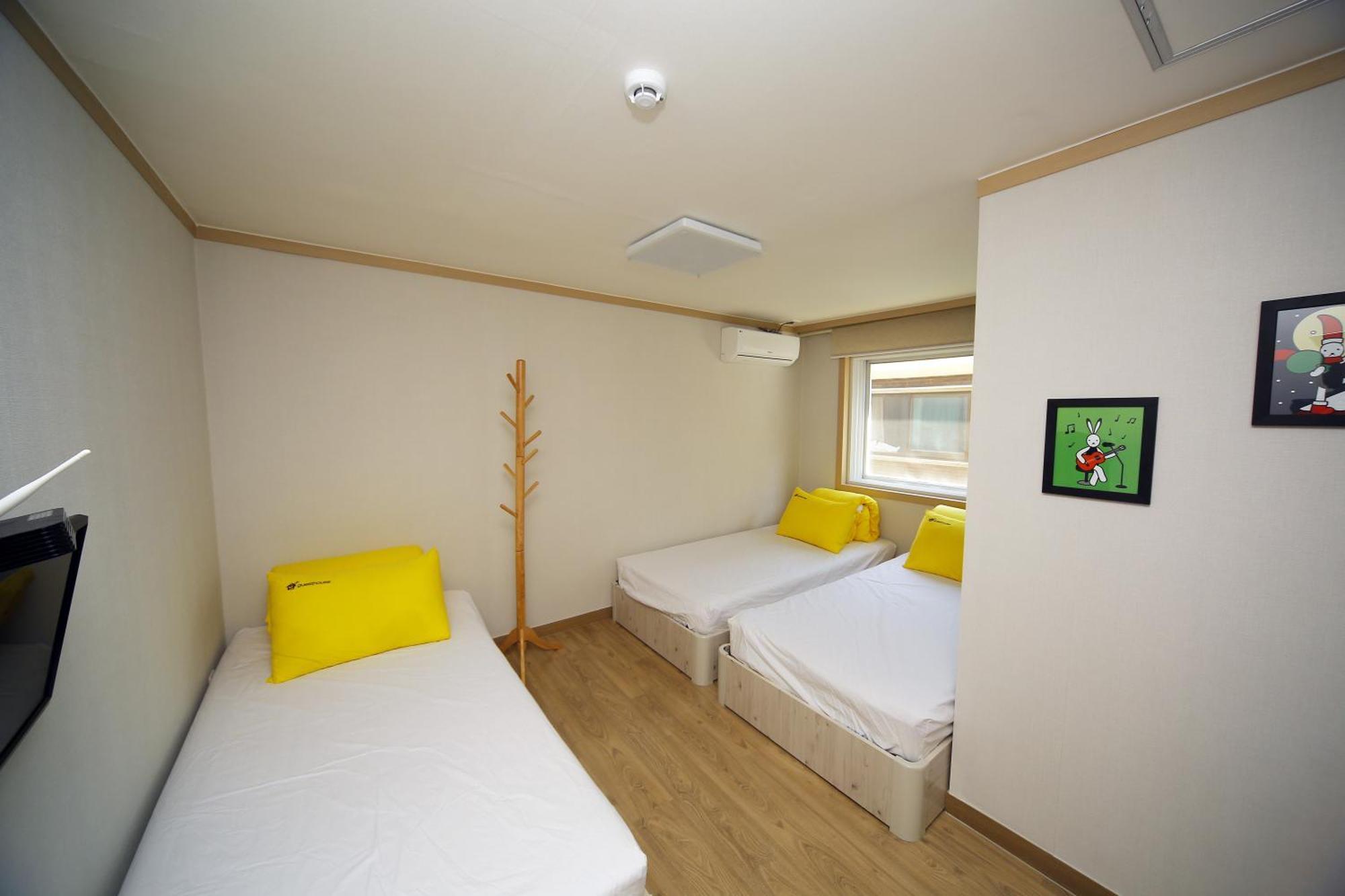 24 Guesthouse Kyunghee University Seúl Habitación foto